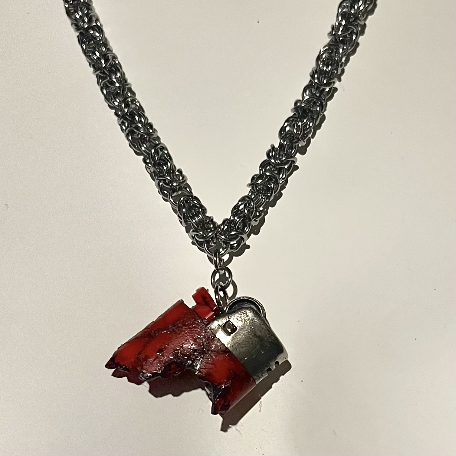 broken lighter byzantine, red